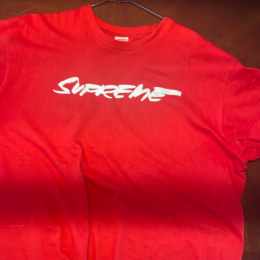 Supreme T-shirt